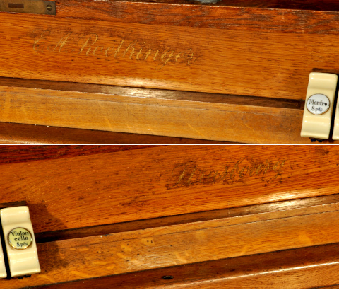 Les plaques d'adresse.