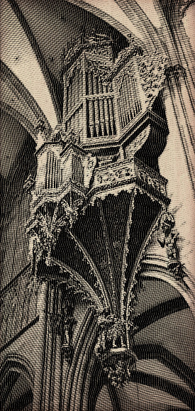 L'orgue Kern, dans les buffets médiévaux.
Gravure de 2025.